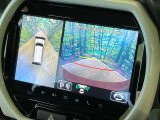【全方位モニター用カメラ】専用のカメラにより、上から見下ろしたような視点で360度クルマの周囲を確認することができます☆死角部分も確認しやすく、狭い場所での切り返しや駐車もスムーズに行えます。