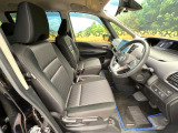 運転席シート廻りは使用感も少なく、良好な状態となっています。丁寧に使われていたことがよくわかりますね。