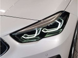 BMWのオートライトは積極的にライトをつけることにより、自車の存在を周囲に向けアピールいたします。それは安全性への配慮でもあります。