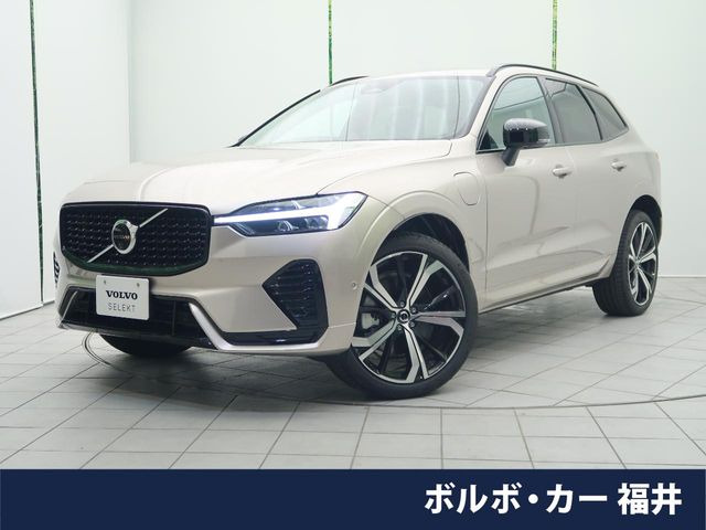 XC60 ウルトラ T6 AWD プラグイン ハイブリッド 4WD 