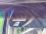 【シティブレーキアクティブシステム】低速走行中に前方の車両等を認識し、衝突しそうな時は警報とブレーキで衝突回避と被害軽減をアシスト。より安全にドライブをお楽しみいただけます。