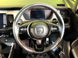 【純正革巻きステアリング】上質な革を使用することで、手にしっかり馴染みとても運転しやすいハンドルです♪