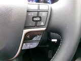 レーダークルーズコントロール(全車速追従機能付)付きです。車速に応じて追従支援してくれるので、ロングドライブも快適です。詳細は販売店スタッフまでおたずねください。