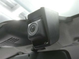 【ドラレコ搭載車】今や必需品のドライブレコーダー搭載車です。万が一のトラブルのときにも役に立つドライブレコーダーを装備しています。側面衝突や幅寄せ・割り込み対策に!