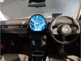 【MINI認定中古車】MINIのご購入はぜひMINI正規ディーラーで!メーカー基準の納車前点検整備を全車実施。規定整備を実施された車両にのみ付帯出来る全国保証。
