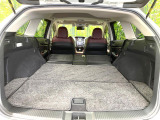普段のお買い物や通勤、送迎等に十分な荷室スペースを確保しております。セカンドシートを倒すと、大きな荷物の積載も可能です♪