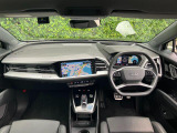 Audiのインテリアはエクステリア同様、優れたデザイン性とクオリティ、そして機能性を兼ね備えております。