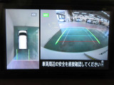 アラウンドビューモニターで車庫入れも空から見ている様に駐車できラクラクです。