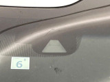 【ホンダセンシング】走行中に前方の車両等を認識し、衝突しそうな時は警報とブレーキで衝突回避と被害軽減をアシスト。より安全にドライブをお楽しみいただけます。