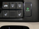 【シートヒーター】シートヒーター装備車です。寒い冬に乗車中とても暖かく快適に移動できます。冷え性の方にピッタリの装備です!