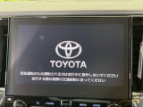 【10.5インチナビ】高級感とインパクトのある大画面ナビを装備。各種オーディオ操作はもちろん、スマホ連携もできる利便性の高いナビです♪