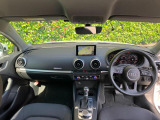 Audiのインテリアはエクステリア同様、優れたデザイン性とクオリティ、そして機能性を兼ね備えております。