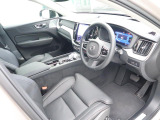 XC60 ウルトラ T6 AWD プラグイン ハイブリッド 4WD 