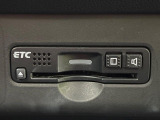 【ETC】高速道路の料金所をストレスなく通過!話題のスポットやサービスエリアに多い「スマートIC」利用時は必須のアイテムです。当店でセットアップを実施、ご納車当日からすぐにご利用いただけます!