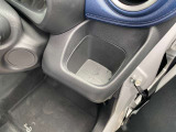 運転席ドリンクホルダーです。