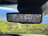 【デジタルインナーミラー】後席の大きな荷物や同乗者で後方が確認しづらい時でも安心!カメラが撮影した車両後方の映像をルームミラー内に表示。クリアな視界で状況の確認が可能です!
