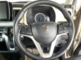 【純正革巻きステアリング】上質な革を使用することで、手にしっかり馴染みとても運転しやすいハンドルです♪