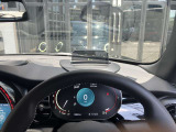 車両の詳細、ご質問につきましては、弊社営業スタッフまでお気軽にご連絡下さいませ。遠方のお客様には実車の詳細画像送信も承ります。