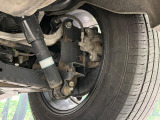 お車を安心してお乗りいただく為には、足回りの定期点検が欠かせません。サービスサポート(有償保証)では無料点検もご提供しており、安心のカーライフをお過ごしいただけるサポート体制が整っています。