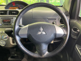 【純正革巻きステアリング】上質な革を使用することで、手にしっかり馴染みとても運転しやすいハンドルです♪