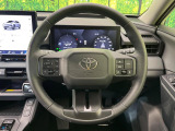 【ステアリングヒーター】冬場に冷たくなりやすい革巻きステアリングを、スイッチ一つで素早く適温に!エアコンよりも早く温まってくれるので、寒い日の運転も快適になりますね♪