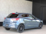 ワンオーナー、禁煙車のMAZDA2が入庫しました♪内外装共に程度良好!ナビやETC、360&deg;モニターなど装備充実!お気軽にお問合せ下さい♪