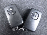 スマートキー2本揃っています。