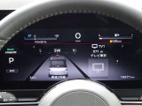 【メーターパネル】素早く車の情報が読み取れる、視認性に優れたシンプルなデザインのメーターパネルです。