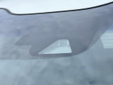 【ホンダセンシング】走行中に前方の車両等を認識し、衝突しそうな時は警報とブレーキで衝突回避と被害軽減をアシスト。より安全にドライブをお楽しみいただけます。
