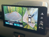 【マルチビューカメラシステム】専用のカメラにより、上から見下ろしたような視点で360度クルマの周囲を確認することができます☆死角部分も確認しやすく、狭い場所での切り返しや駐車もスムーズに行えます。