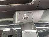 USB接続口が付いてます