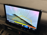 バックギアに入れるだけで自動でリヤカメラに切り替わります!車庫入れやバックが苦手な方にオススメ!