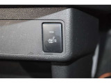 運転席はシートヒーター付きです。寒い日も快適なドライブが楽しめます♪