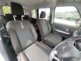 内部はこちらです。快適さと使い勝手を追求した車内空間で、安全な旅をお楽しみくださいませ。