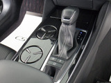 使いやすさや安全性を追求したステアリング周り!高級車ゆえにスイッチ類が多いのも特徴ですね!考え尽くされた配置ですぐに使いこなす事が出来ますのでご安心下さい!是非、体感してみて下さい!!