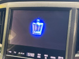 【メーカー純正ナビ】インテリアに溶け込むスタイリッシュな「専用設計」メーカーナビを装備♪視認性や操作性など基本性能にも優れ、より上質なカーライフをお楽しみいただけます。