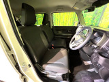 運転席シート廻りは使用感も少なく、良好な状態となっています。丁寧に使われていたことがよくわかりますね。