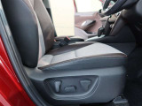 パワーシート搭載。微妙な調整が手軽にでき、ピッタリなポジションで運転することが可能です。