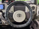 【純正革巻きステアリング】上質な革を使用することで、手にしっかり馴染みとても運転しやすいハンドルです♪