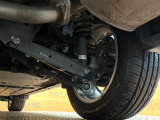 お車を安心してお乗りいただく為には、足回りの定期点検が欠かせません。サービスサポート(有償保証)では無料点検もご提供しており、安心のカーライフをお過ごしいただけるサポート体制が整っています。