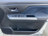 各種スイッチです