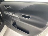【パワーウインドウ】運転席のスイッチで、各席の窓ガラスの開閉ができます!あると便利ですよね!