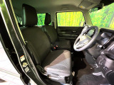 運転席シート廻りは使用感も少なく、良好な状態となっています。丁寧に使われていたことがよくわかりますね。