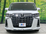 弊社では、全車『修復歴なし』のお車のみ取り扱っております。専任バイヤーによる厳選した仕入れの後、入庫後の車両チェックを行い、ネクステージが認定した高品質な中古車をご提供しております。