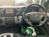 広々とした車内空間です。