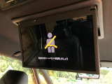 【フリップダウンモニター】大画面モニターで後席でもエンタメをお楽しみいただけます。小さなお子様にも大人気の装備です♪