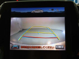 バックガイドモニターで、後方を確認しながら安心して駐車することができます。運転初心者も熟練者も必須の機能ですよ!