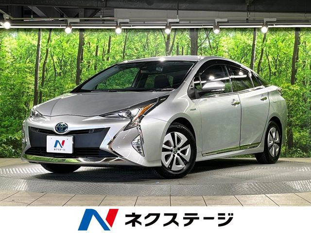 トヨタ プリウス 