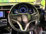 【ステアリングスイッチ】運転中、前方から目線をそらすことなく、オーディオ等の操作が可能な便利機能!安心&快適なドライブを演出してくれます♪