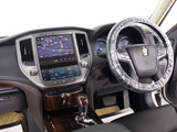 使いやすさや安全性を追求したステアリング周り!高級車ゆえにスイッチ類が多いのも特徴ですね!考え尽くされた配置ですぐに使いこなす事が出来ますのでご安心下さい!是非、体感してみて下さい!!